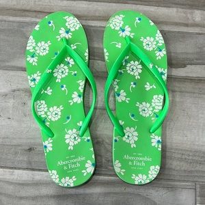 Abercrombie & Fitch Green and Floral Flip Flops size 9